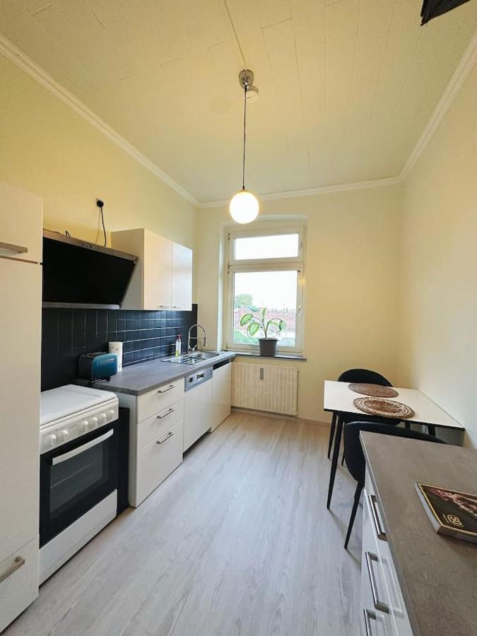 2 Schlafzimmer Waschenspuelmaschine Duisburg Kültér fotó
